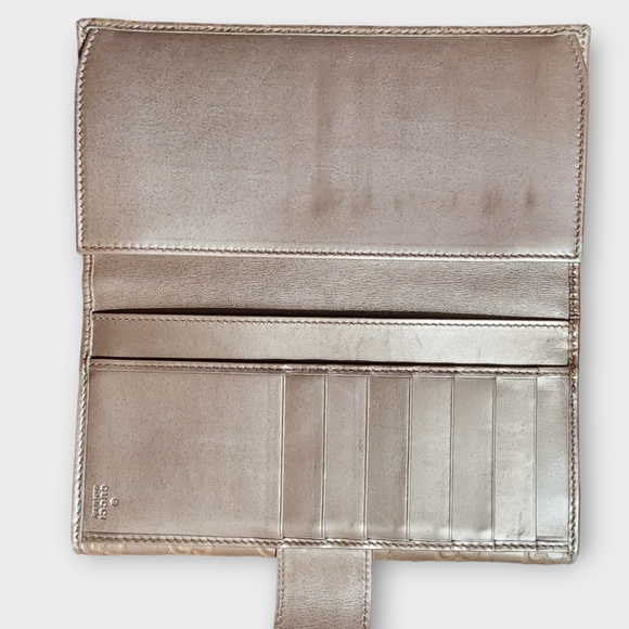 GUCCI GG Heart Signature Long Wallet - Picture 9 of 14